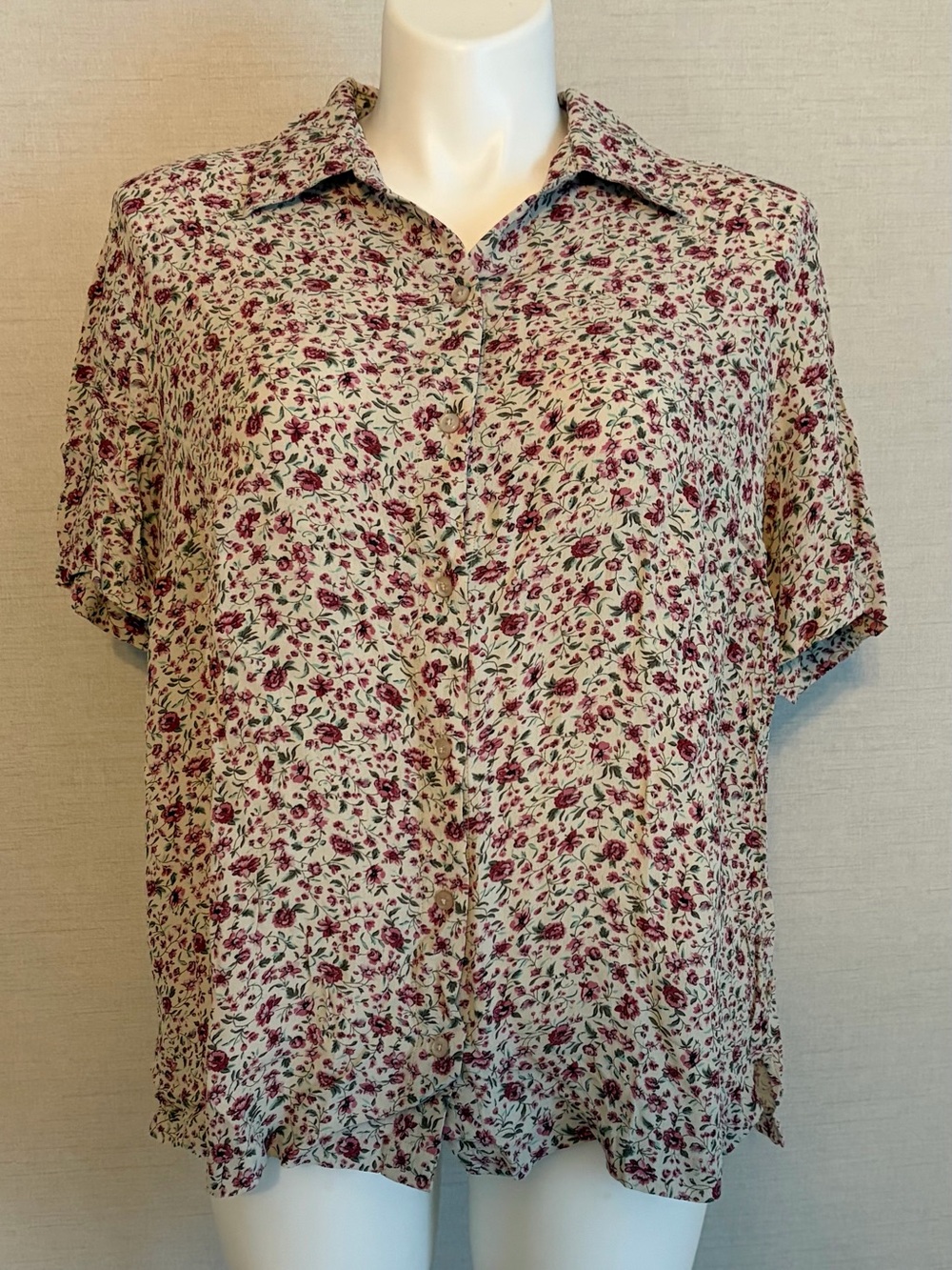 Women’s 1X Floral Cherokee Short-Sleeve Button-Up Blouse